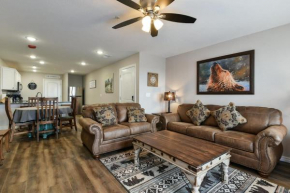 Mystic Cove Condo - Pool - Perfect location